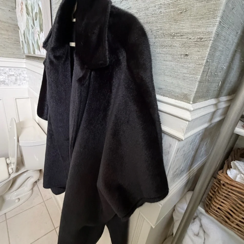 New OS one size large oversized FREE PEOPLE starlett faux fur poncho black coat